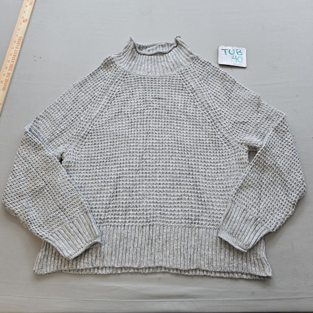 American Eagle Womens Gray Waffle Knit Mock Neck Raglan Sweater Size Medium